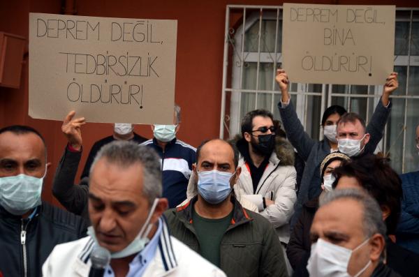 AK parti çürük binaların yapımına izin vermedi! İstanbul’da 2 bin konut!