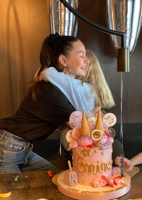 Yasemin Özilhan: Bugün günlerden Emine 9 yaşına bastı İlk göz ağrım