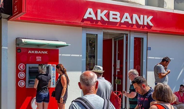 Büyük kesinti sonrası Akbank'tan 'teşekkür' hediyesi, uygulamalar ücretsiz