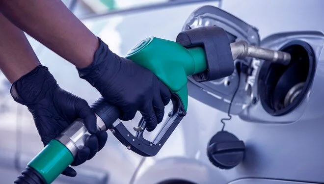 Benzine zam geliyor