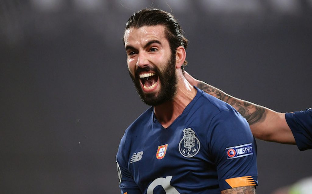 Galatasaray, Sergio Oliveira transferini bitirdi, Ceza sahası dışında füze gönderiyor